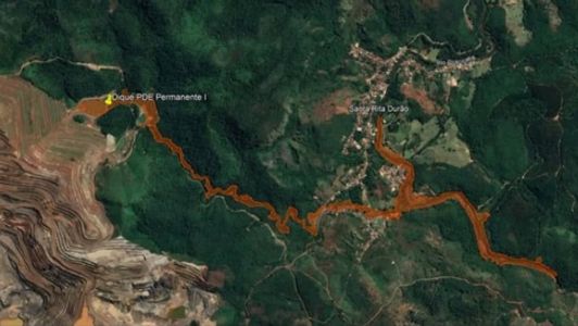 Mina da Fábrica Nova que sofreu interdição em Mariana
