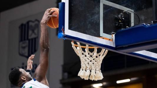 Minas, do pivô Alexandre Paranhos, seguirá na disputa do NBB, torneio que ajudou a fundar em 2008