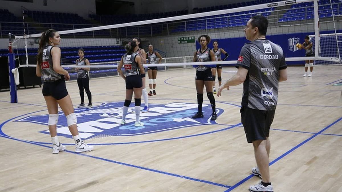 Superliga Feminina: Nicola Negro elege maior desafio do Minas contra o Praia