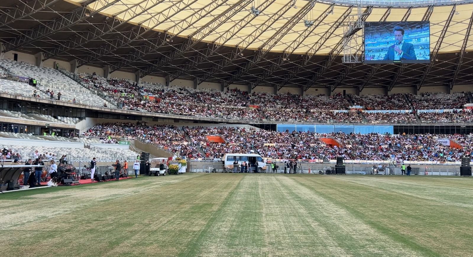 Torcida de Deus 2025 reúne milhares de fiéis no Mineirão, em BH, após 10 anos de hiato