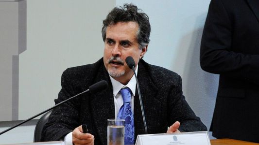 A pesquisa de Britaldo se concentra em simulações de mudanças no uso da terra, desmatamento e seus impactos no clima, hidrologia, biodiversidade e economia