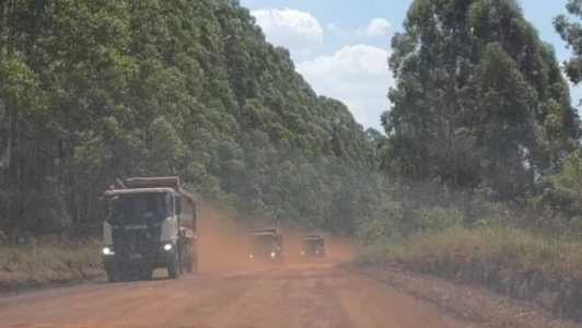 Mineradoras restringem acesso de caminhões de outras empresas, o que afeta o trânsito na BR-040