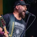 Mingau, do Ultraje a Rigor, apresenta 'evolução lenta' no processo de reabilitação de traumas neurológicos