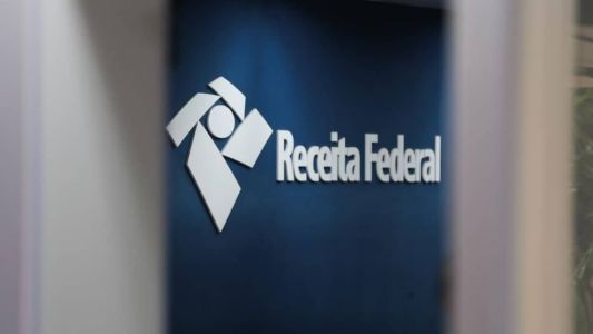 Ministério demite servidor da Receita que acessou dados de opositores de Bolsonaro