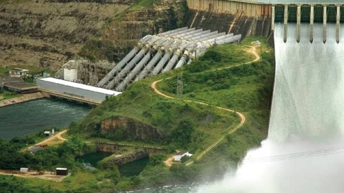 Ministério assina contrato para avaliar expansão do transporte em Furnas, e MG propõe concessão