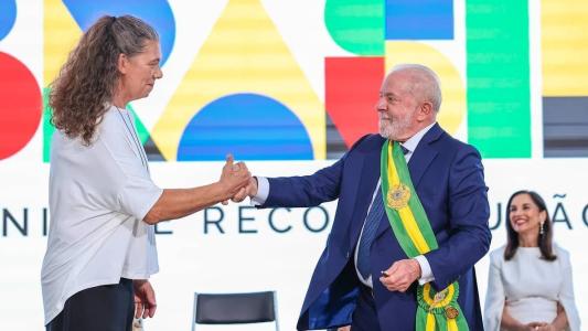 Ministra Ana Moser permanecerá à frente dos Esportes em meio à pressão do Centrão pela presidência da pasta