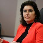 Tebet defende apreensão do passaporte de Bolsonaro