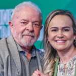 Ministra do Turismo reclama de acusações de ligação com miliciano: 'Inimigos querem me queimar'