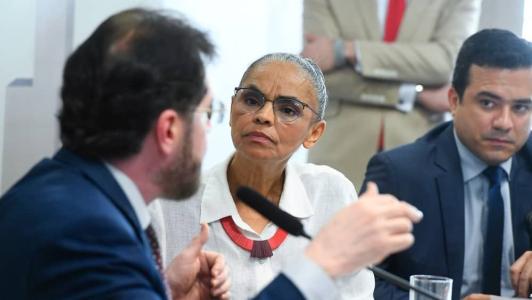 Ministra Marina Silva falou durante seis horas na CPI das ONGs no Senado