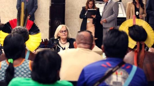 Ministra Rosa Weber aposentou-se durante exercício da presidência do STF
