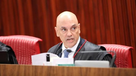 Ministro Alexandre de Moraes, presidente do TSE, votou contra o ex-presidente Jair Bolsonaro (PL)