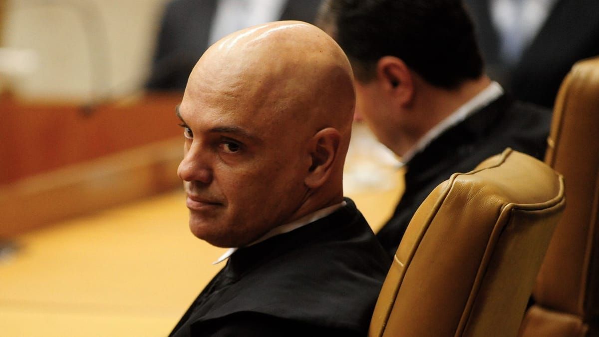 Advogados e juristas divergem sobre atuação de Moraes nos processos do 8 de janeiro
