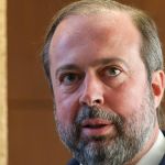 Lula se reúne com secretário da Opep, e governo monitora preço do petróleo em meio à guerra