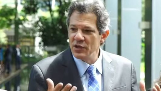 Ministro da Fazenda, Fernando Haddad, diz que não discute mais desoneração dos combustíveis
