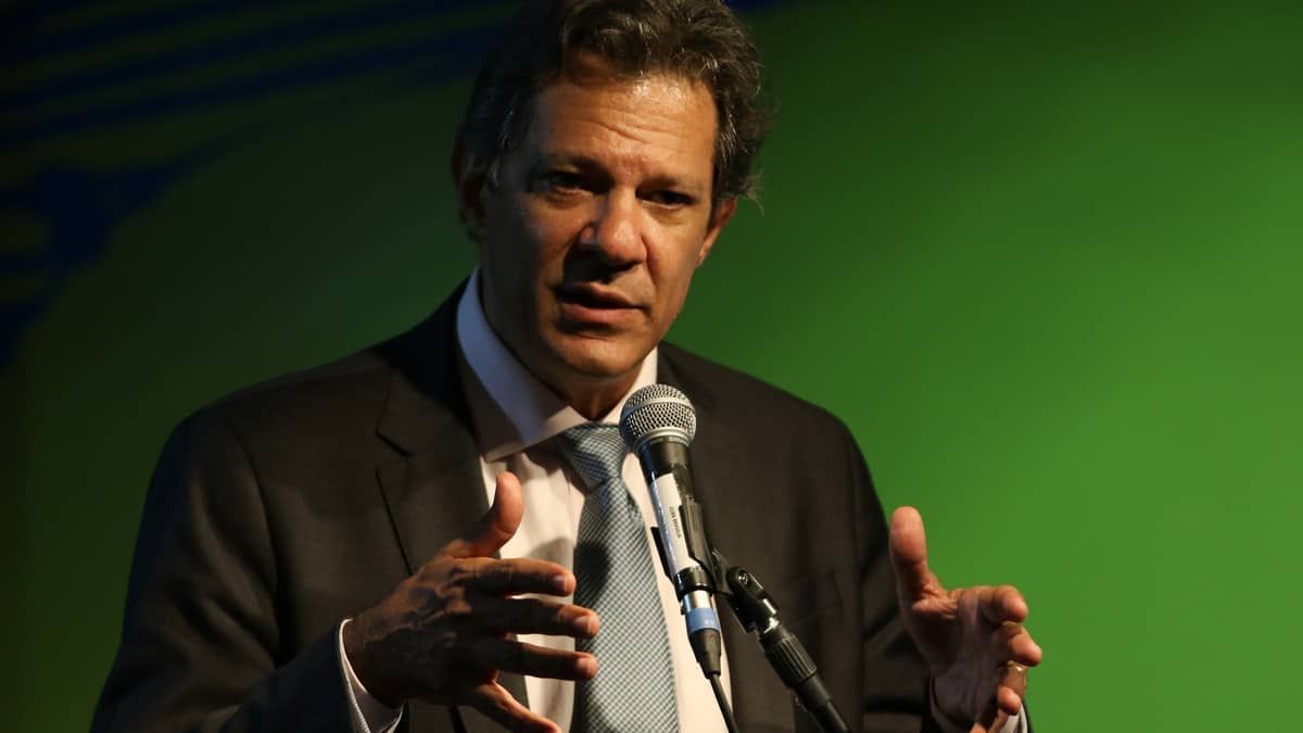 Fazenda confirma volta de impostos sobre os combustíveis e prevê receitas de R$ 28,9 bilhões 
