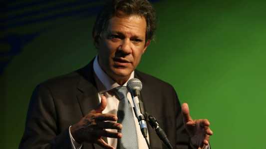 Ministro da Fazenda, Fernando Haddad, venceu queda de braço e governo voltará a tributar combustíveis