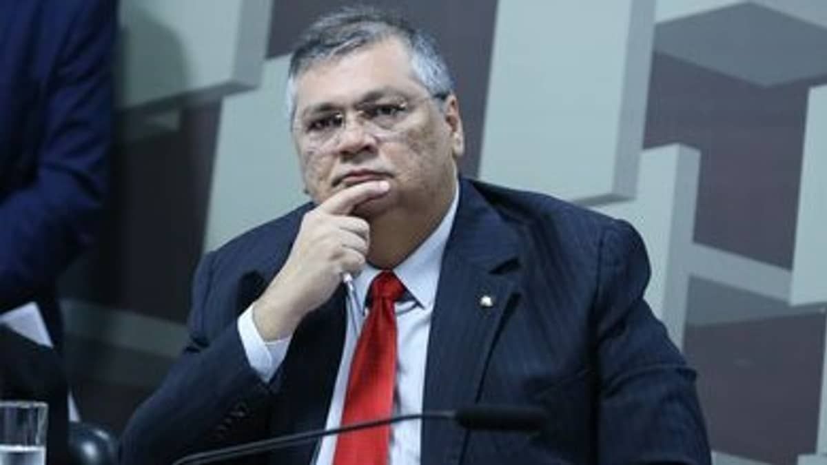 Flávio Dino pode comparecer ao plenário da Câmara na quarta-feira (18)