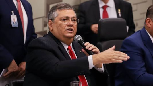 Ministro da Justiça Flávio Dino (PSB) afirma que não conversou com o presidente Lula sobre possível indicação ao STF