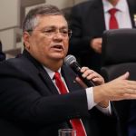 Flávio Dino nega conversas com Lula por indicação ao STF e analisa delação de Cid: 'impactante'