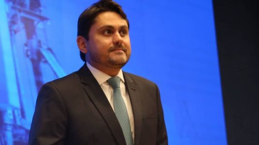 Ministro das Comunicações, Juscelino Filho, nega irregularidades em repasses para prefeitura