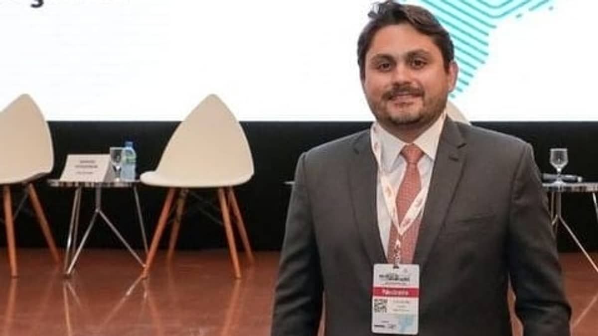 Lula tem reunião com Juscelino Filho e ministro segue no cargo em meio a denúncias