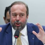 Em carta para Lula, lideranças da esquerda em MG chamam ministro Silveira de ‘traidor’
