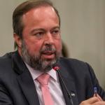Silveira defende mudança na politica de preços da Petrobras: 'Paridade de importação é um absurdo'