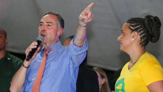 Ministro do Supremo Tribunal Federal, Luis Roberto Barroso, em Congresso da UNE