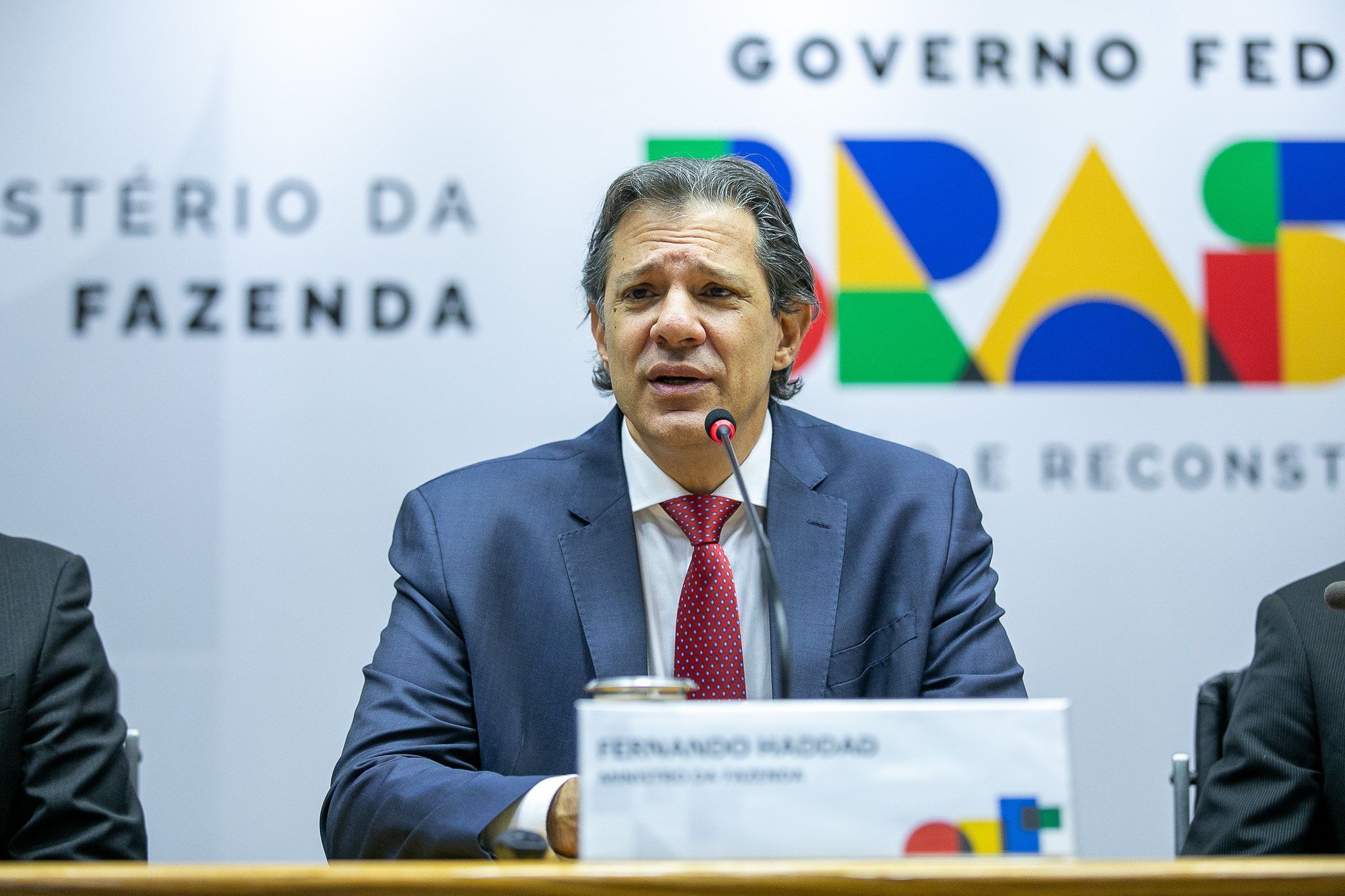 Haddad culpa aumento das passagens aéreas por resultado do IPCA-15: 'está nos preocupando'