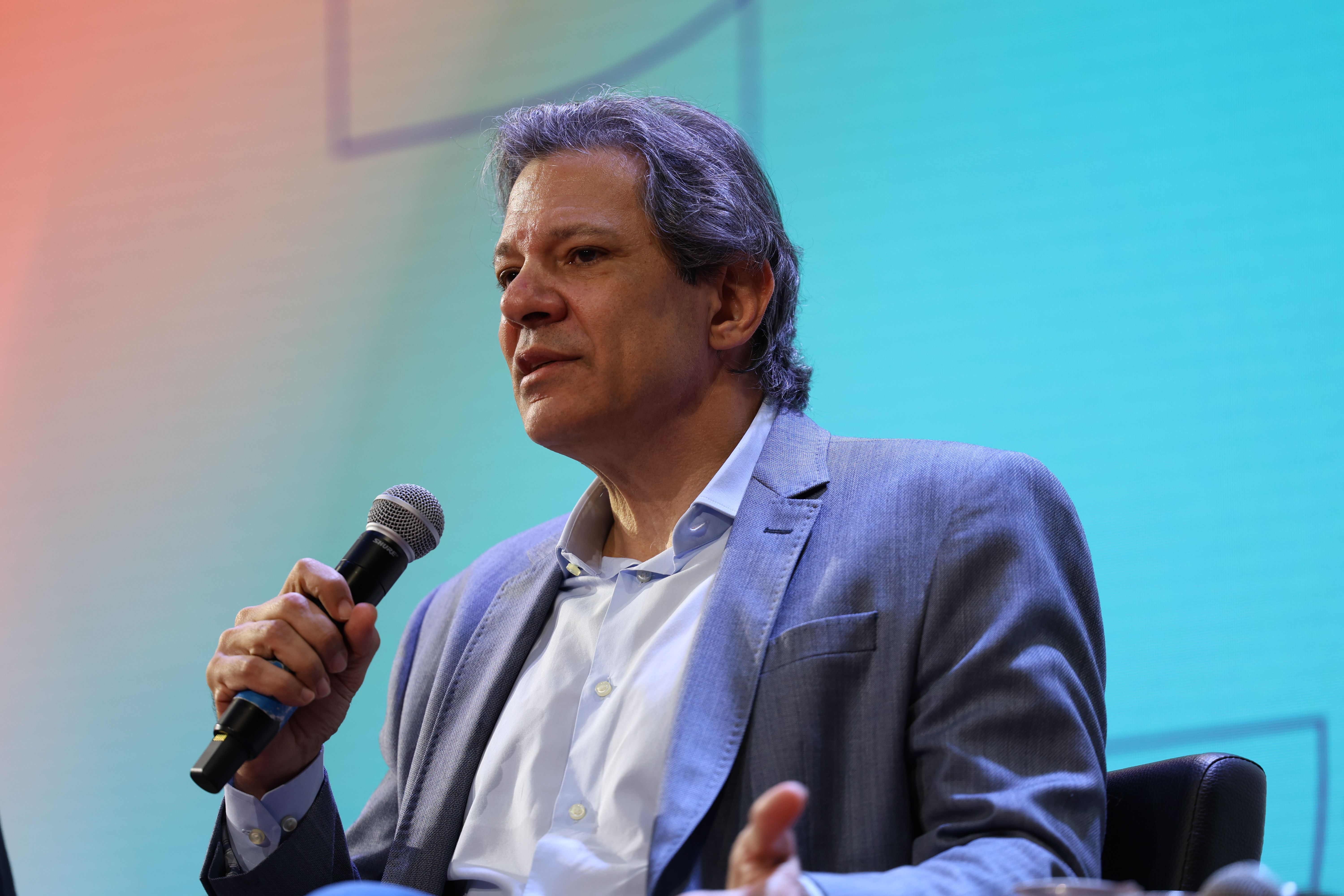 Haddad pede cautela na revisão da projeção do PIB após tragédia no Rio Grande do Sul