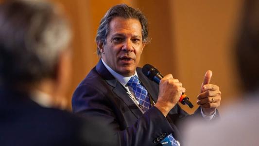 Ministro Fernando Haddad (PT) debateu pautas econômicas da Câmara para o segundo semestre com o deputado Arthur Lira (PP-AL)
