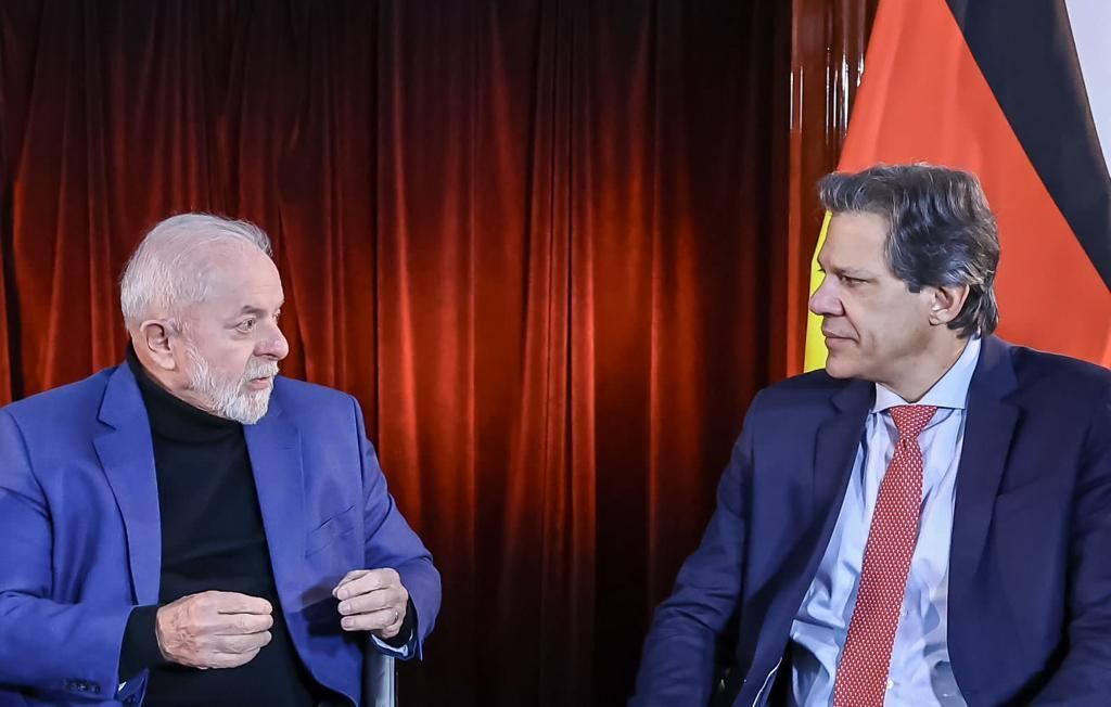 Haddad projeta crescimento do PIB acima de 3% e cobra BC por redução na taxa de juros