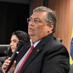 Câmeras para uso em fardas serão doadas ao Brasil pelos Estados Unidos, afirma Dino
