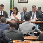 Flávio Dino participa de audiência na Câmara após ausências na Comissão de Segurança