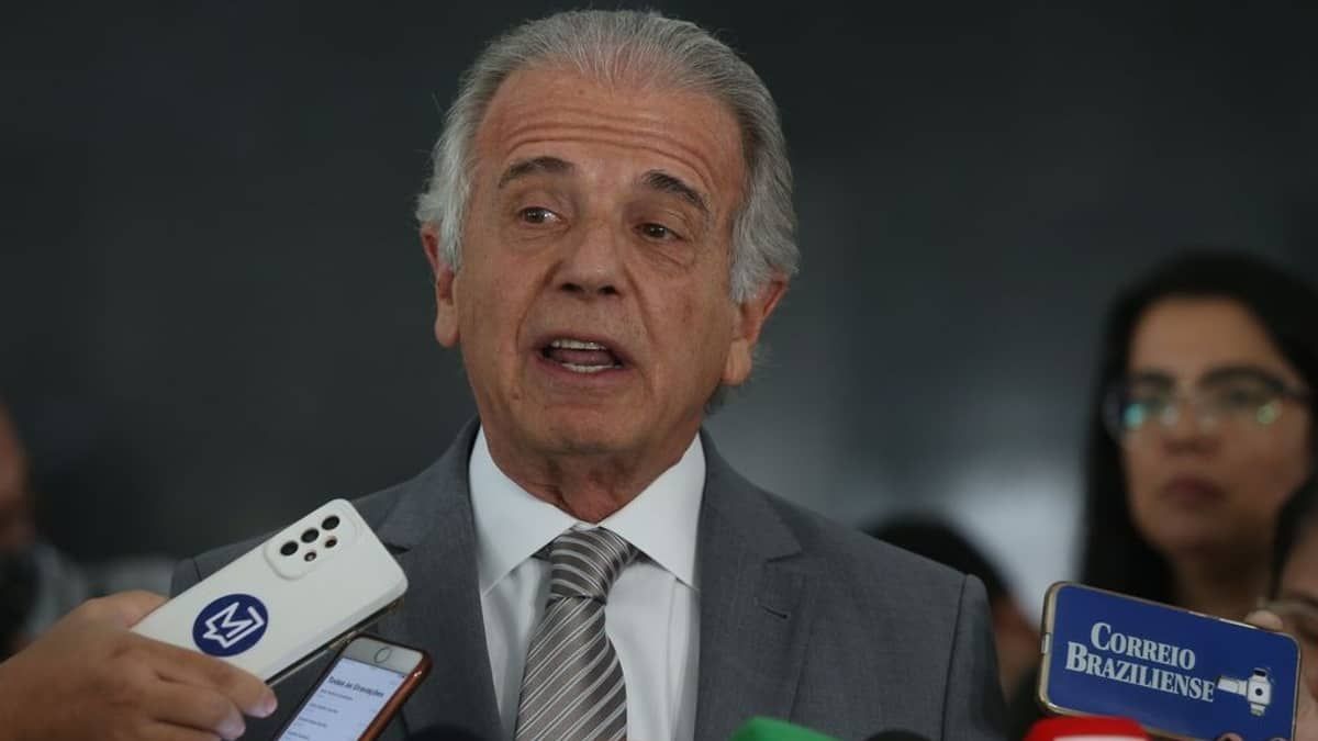 Ministro Múcio reitera soberania da CPMI para convocar almirante e afirma: 'muitos não desejavam sair do poder'