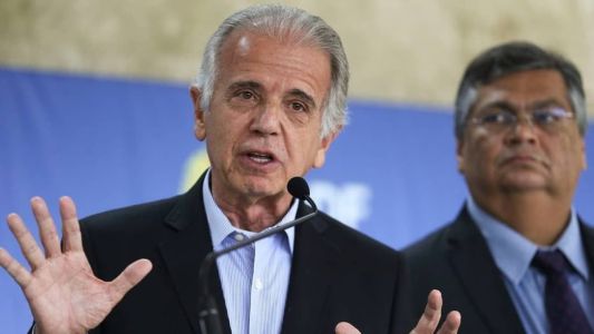 Ministro José Múcio pediu ao ministro Alexandre de Moraes acesso aos nomes dos militares que teriam se reunido com o hacker Delgatti