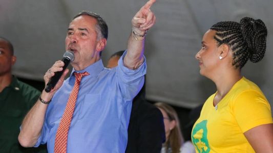 Ministro Luís Roberto Barroso participou de encontro da UNE nesta quarta-feira (12)