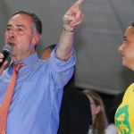 Nikolas, Marinho e outros bolsonaristas cobram impeachment de Barroso nas redes