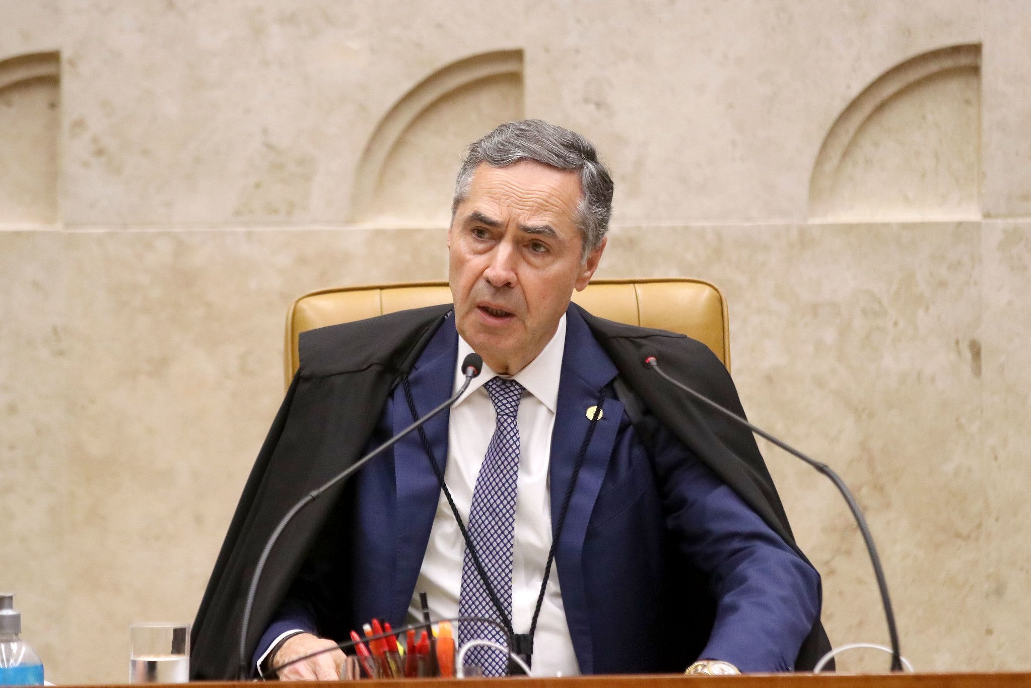 'Valor de um tribunal não pode ser aferido em pesquisas', diz Barroso após crescimento da desaprovação do STF