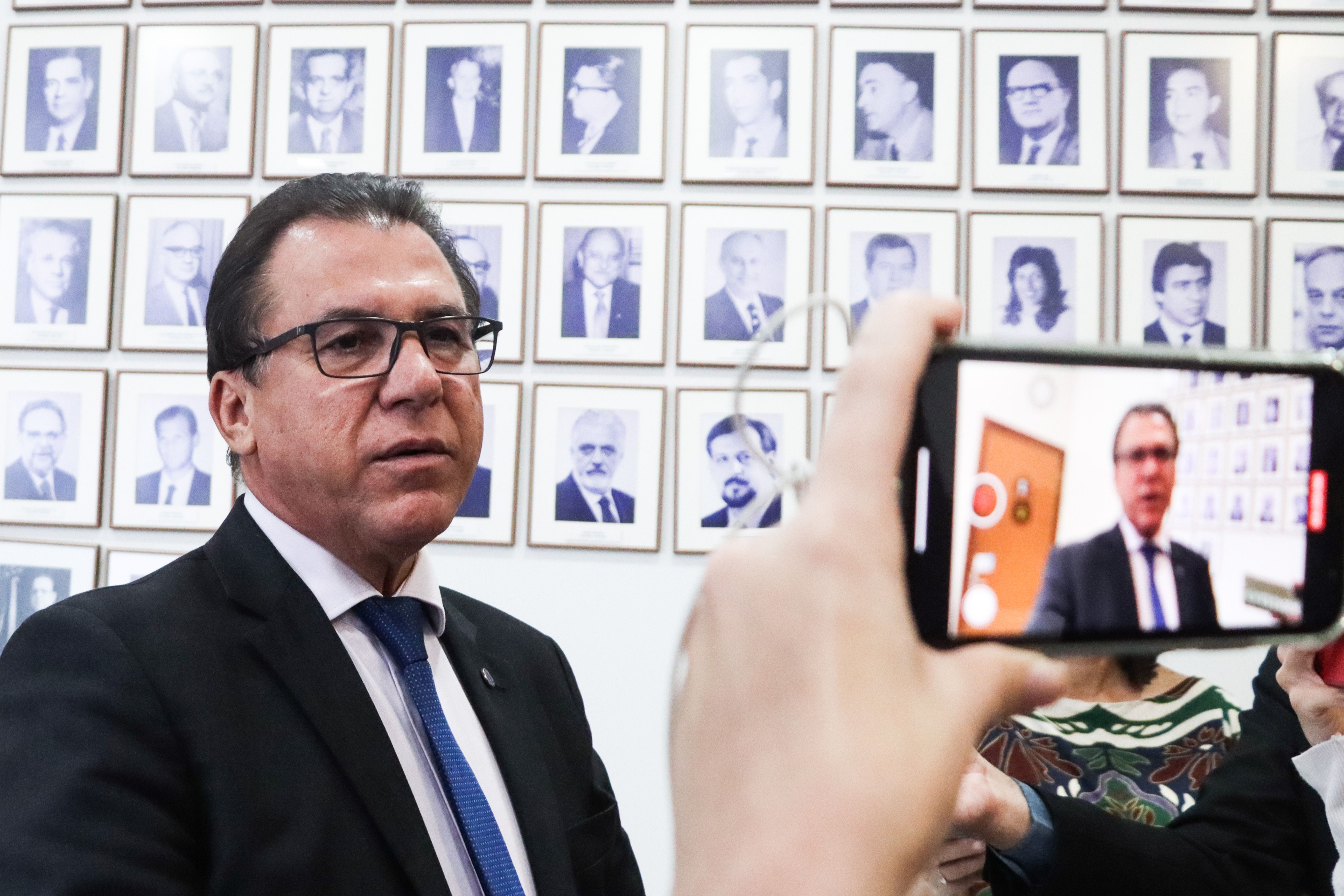 Governo adia por 90 dias início da vigência de portaria que restringe trabalho aos domingos e feriados