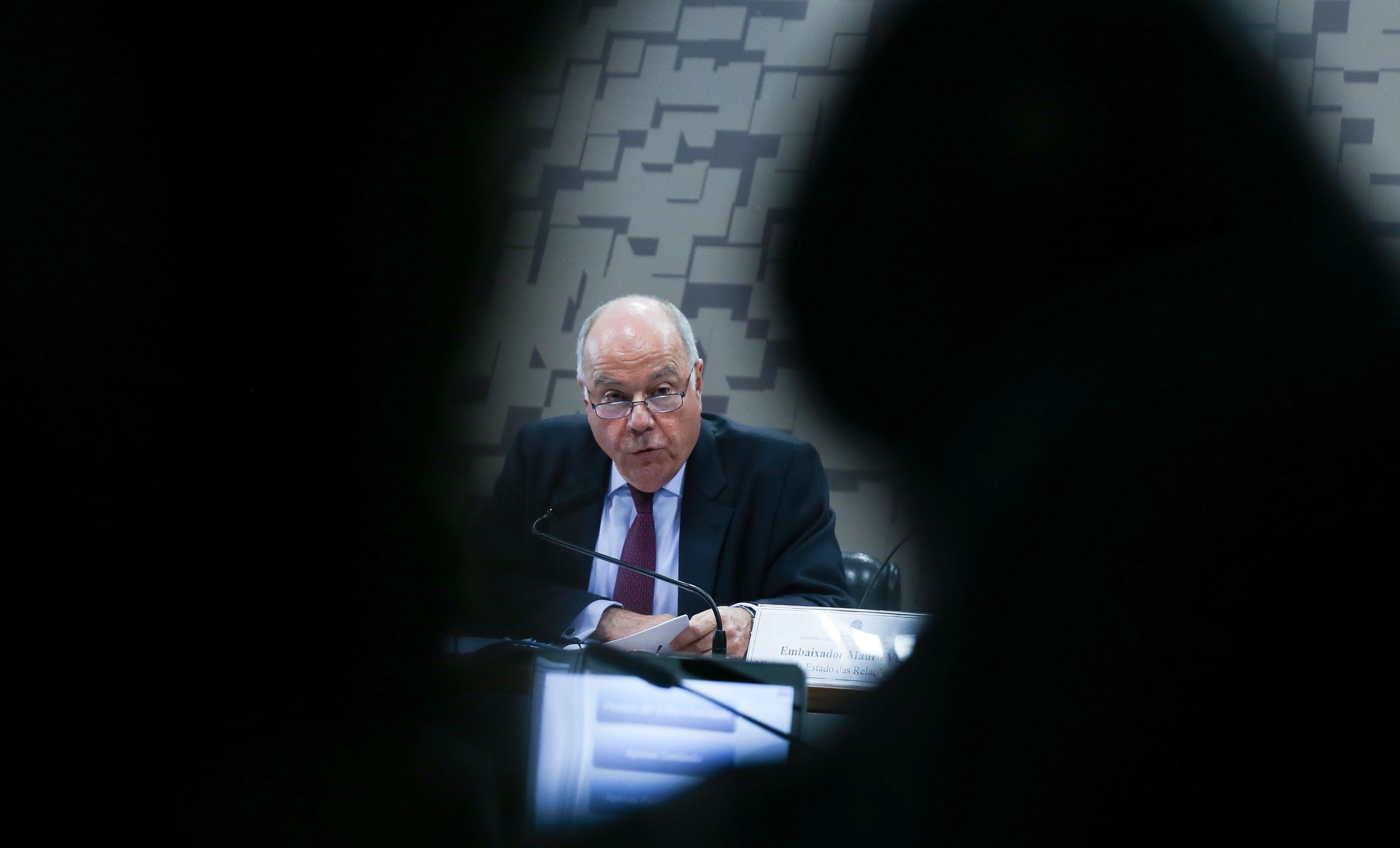 Pressionado sobre ataques do Irã, Mauro Vieira diz agora que o Brasil condena qualquer 'ato de violência'