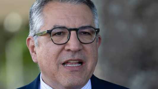 Ministro Padilha afirmou que presidente Lula está se recuperando bem do quadro de pandemia
