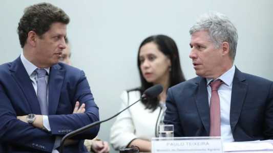 Ministro Paulo Teixeira participou nesta quinta-feira (10) de sessão na CPI do MST