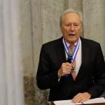 Lula assina decreto que concede aposentadoria a Ricardo Lewandowski do STF