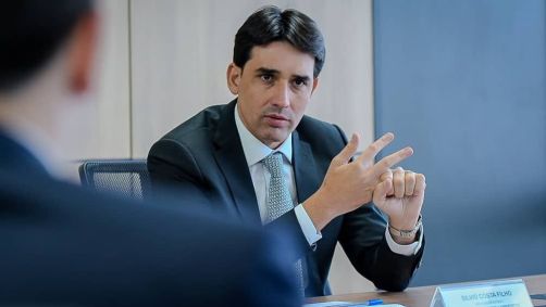 Ministro Silvio Costa Filho decidiu prorrogar por 15 dias o prazo dado às empresas aéreas