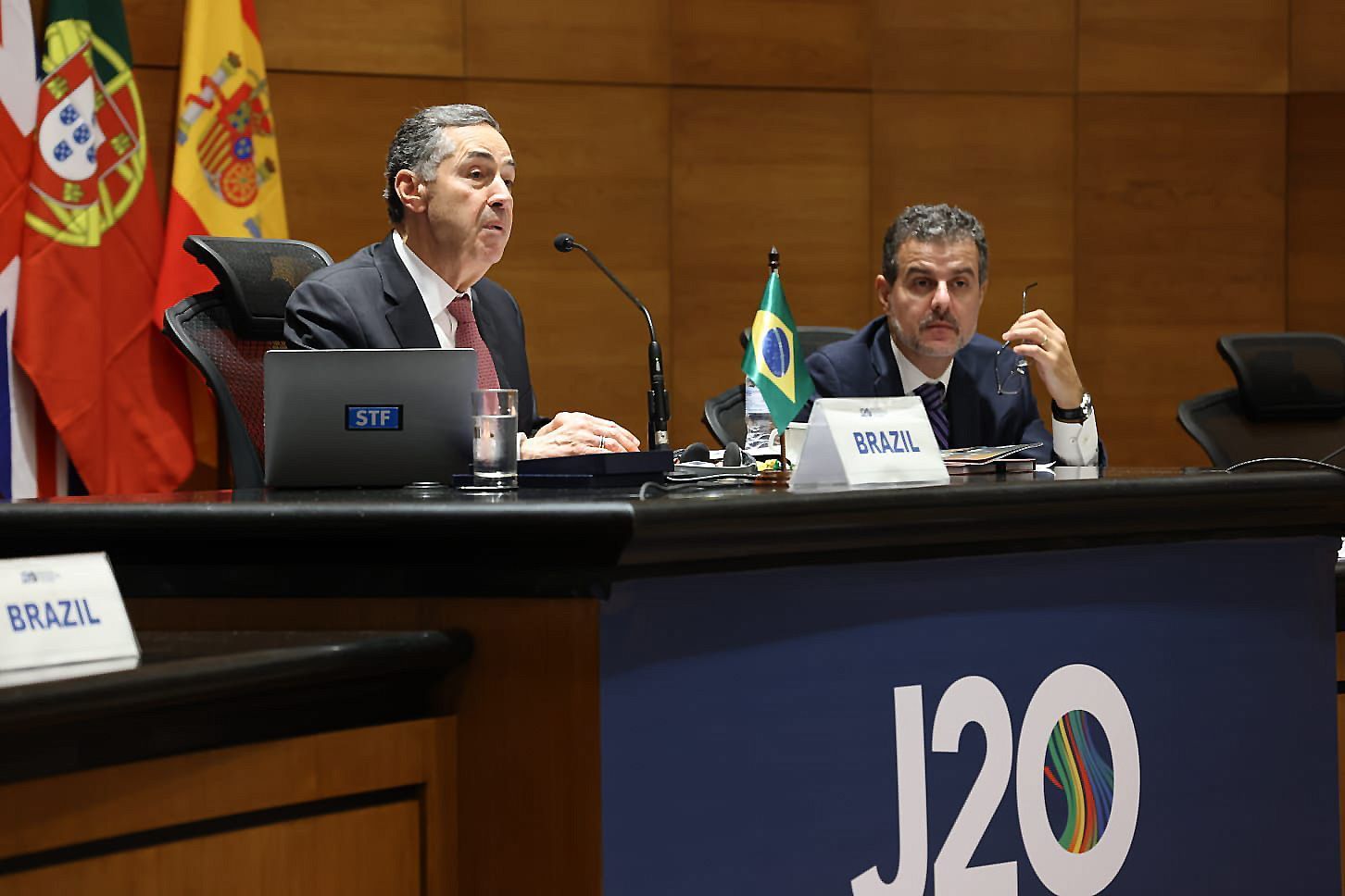 Barroso defende interferência do Judiciário na questão ambiental e cobra plataformas por combate à desinformação