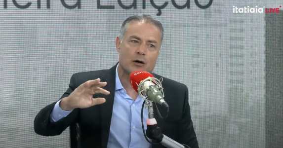 O ministro do Trabalho, Manoel Dias, afirmou nesta quarta-feira que, na próxima terça (18) entregará à presidente Dilma Rousseff uma carta em que coloca o cargo à disposição.