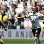 Miriã comemora primeiro gol na Arena e celebra maior goleada da história do estádio do Corinthians