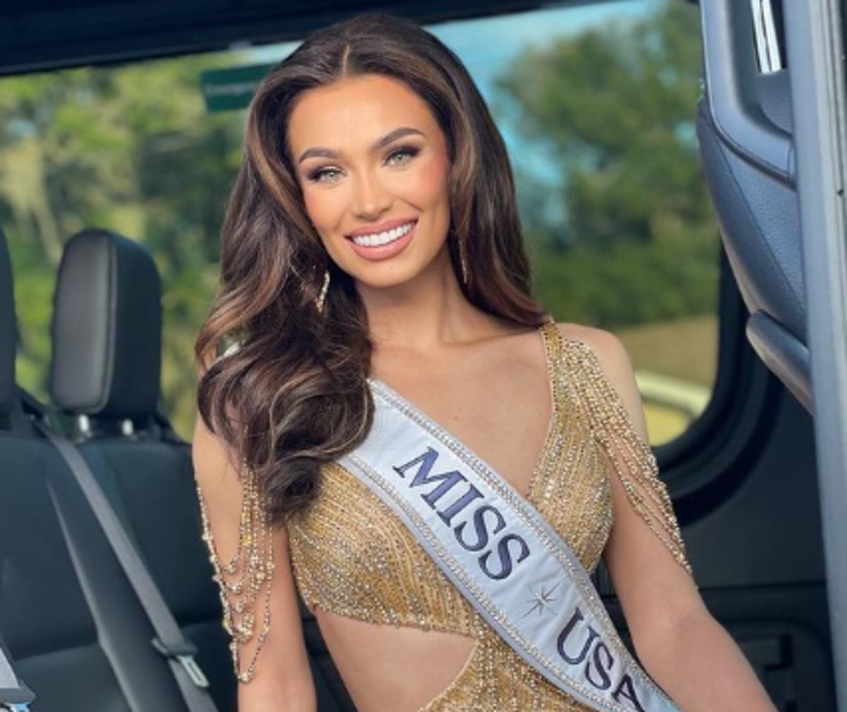 Miss Universo EUA renuncia título para cuidar da saúde: 'decisão muito difícil'