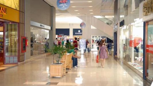 Moda e acessórios são os preferidos na hora de presentear os pais